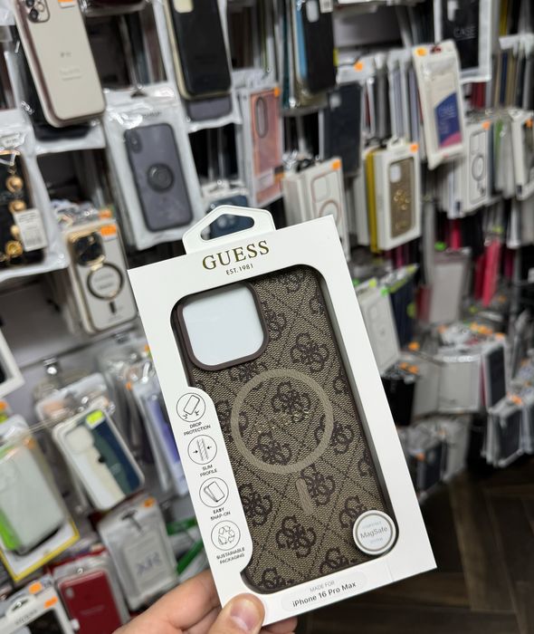 Iphone 16 pro max Оргинален калъф на GuesS