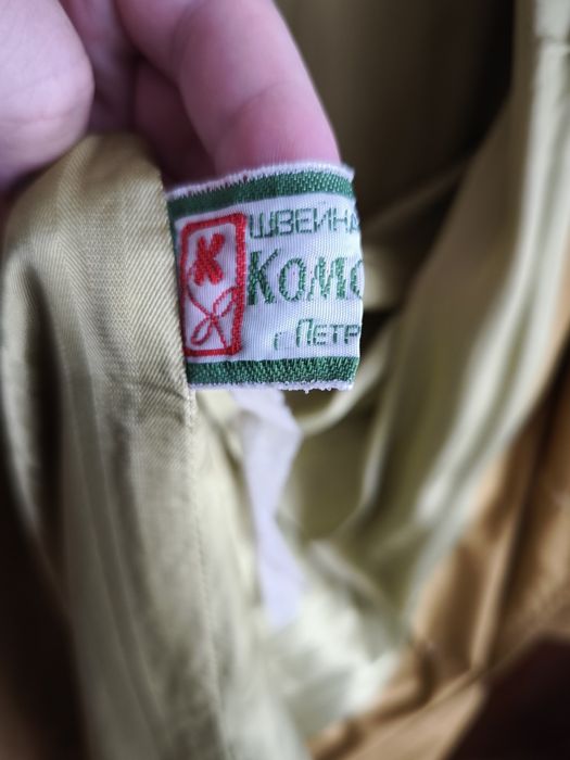 Плащ женский размер 60 с поясом