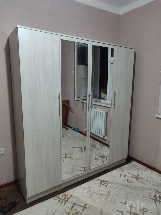 Shkaf sotiladi dastafka ustanovka bepul