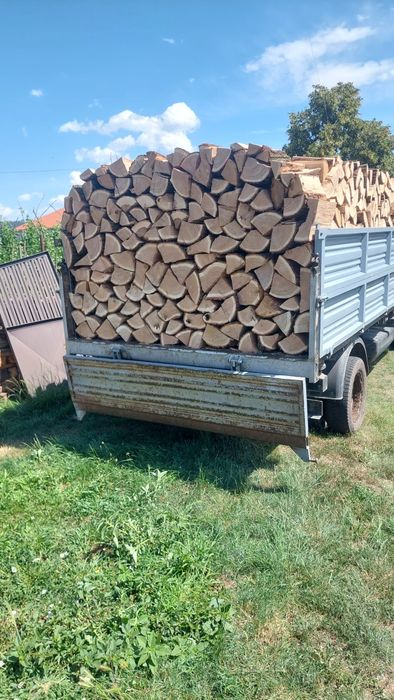 Lemn de foc taiat și crepat