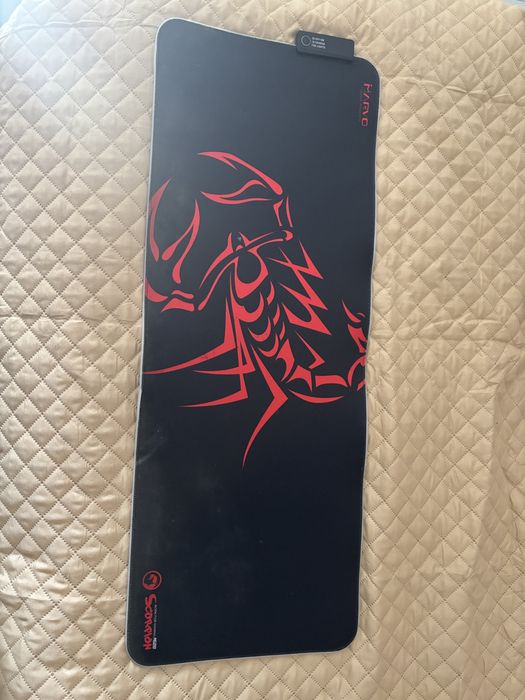 mousepad gaming marime L scorpion RGB