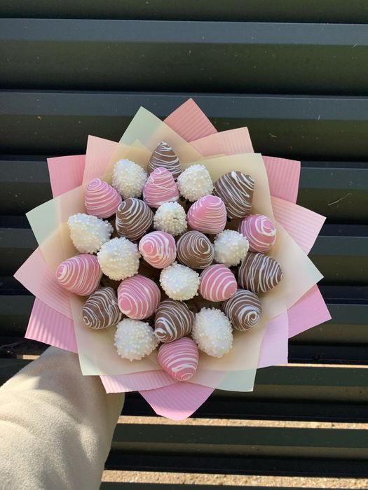 Клубника 8 марта