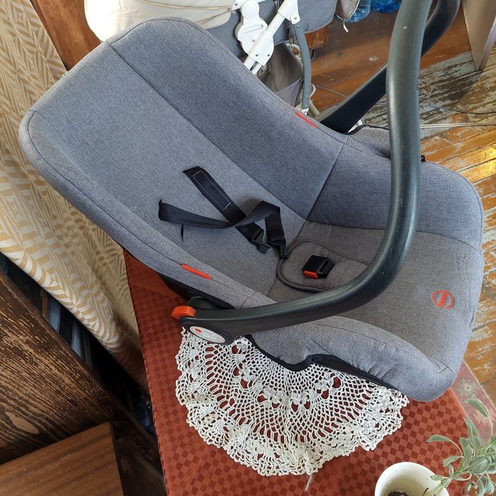 Бебешко столче за новородени