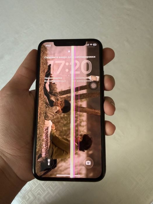 Iphone 11pro 256gb 71% на экране полоски