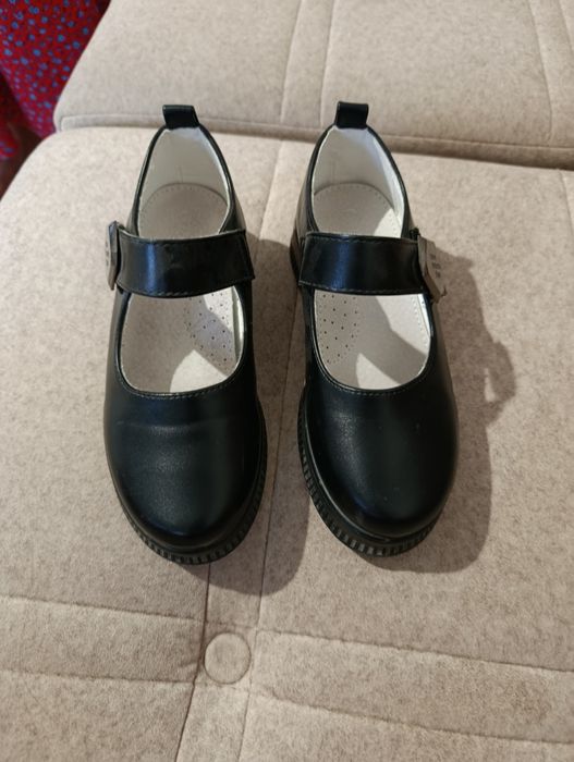 Туфли для девочки 32размер
