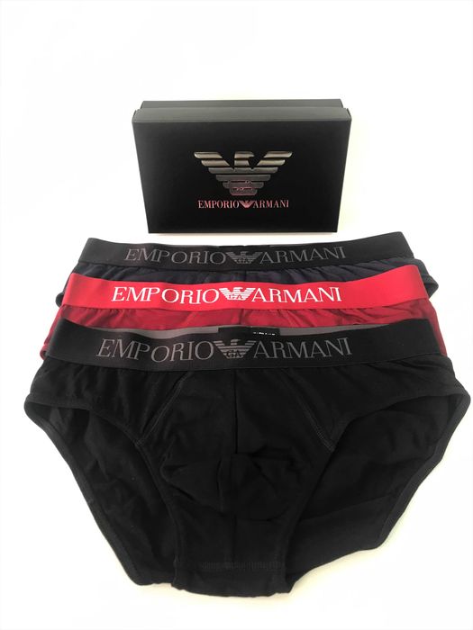 3 броя мъжки слипове Emporio Armani !