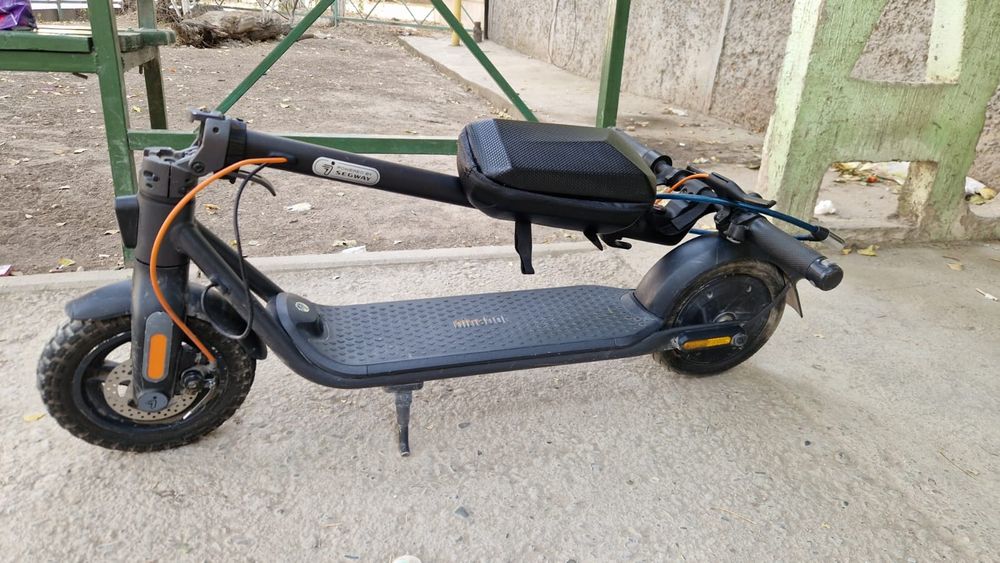 Электросамокат Ninebot