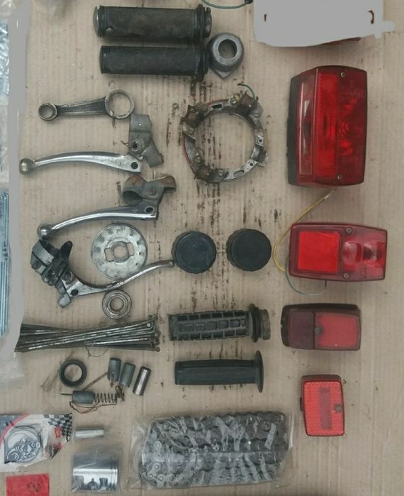 Piese noi Jawa Babetta