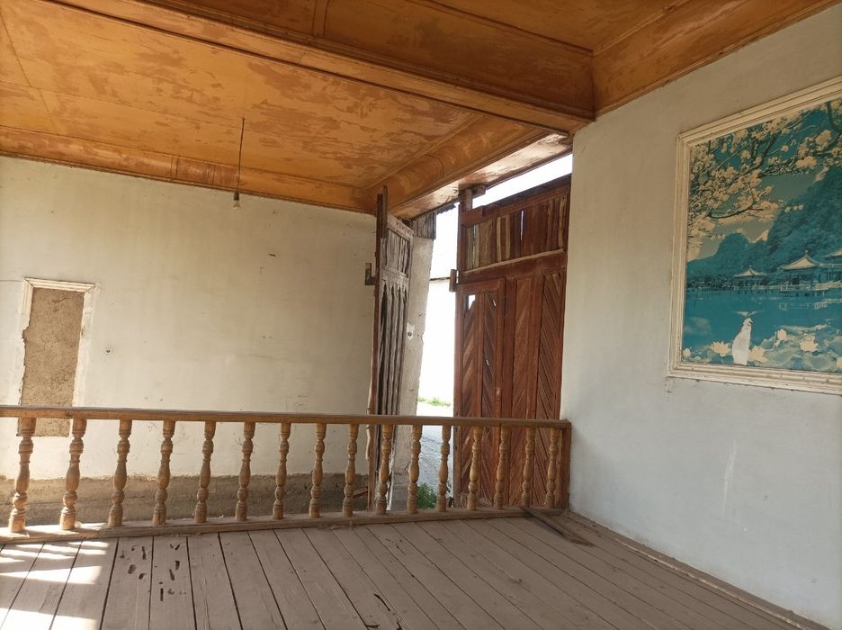 Ховли Уй жой сотилади.Хонкизда