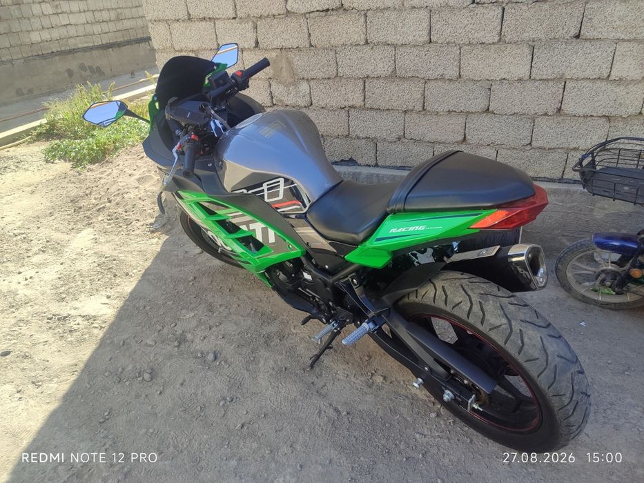 Moto 250 kub zo'r holatda