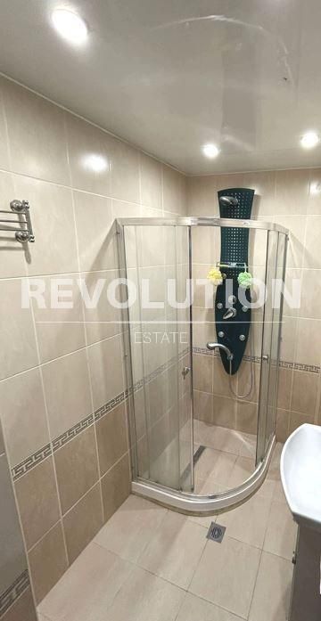 Дава се под наем Многостаен апартамент в Варна, Възраждане 1 - 110 кв.м за 498.27 € - Снимка #9