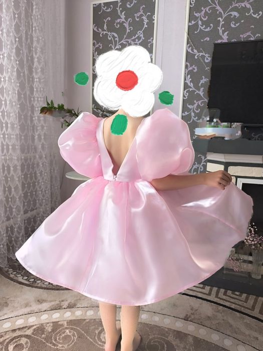 Продам нарядное , красивое  платье   .