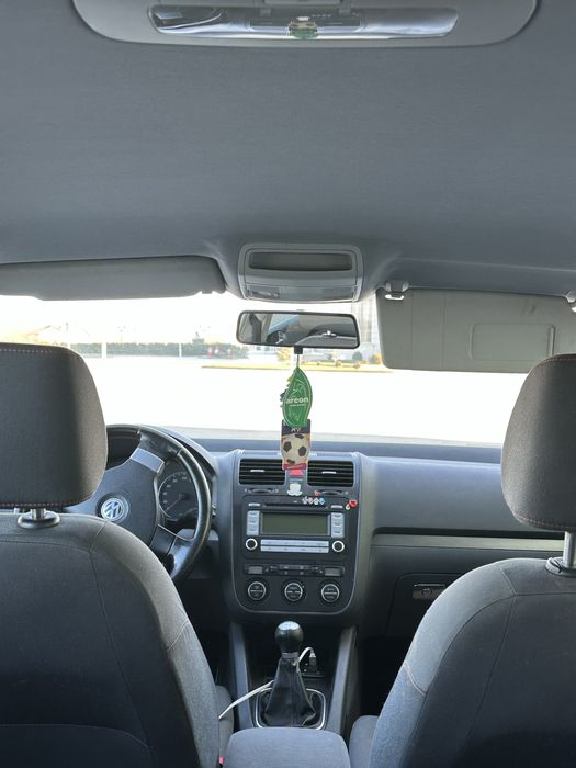 Vand golf 5 1.4 benzina 6+1 trepte an 2007 acte la zi mai multe detali