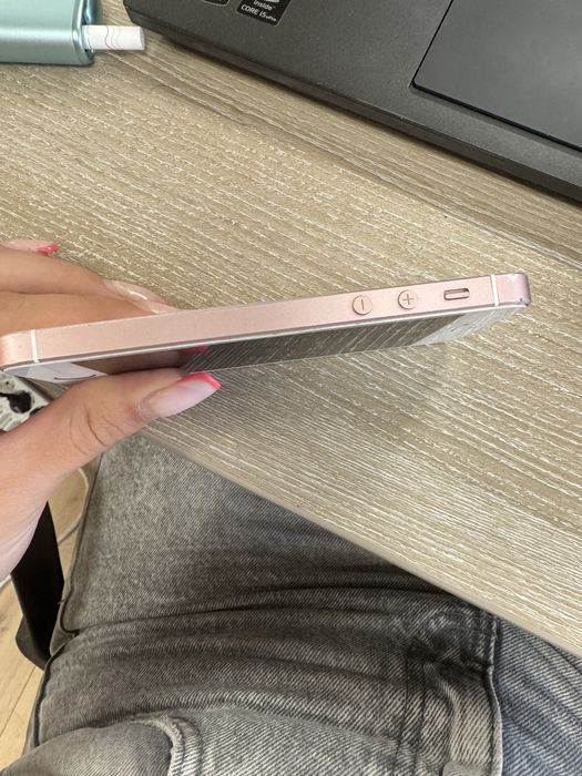 iPhone SE 1-st generation