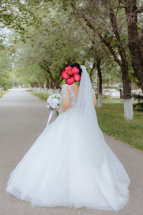 Продам свадебное платье