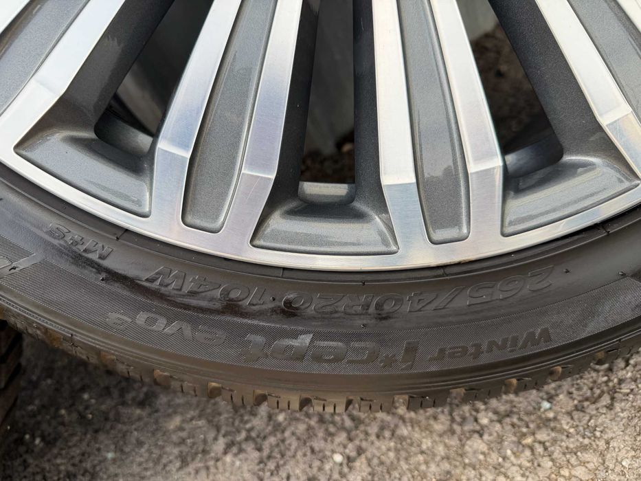 Оригинални джанти с гуми Audi 20 цола Е9JX20H20 ET37 Audi A8 D4 Ауди А8 Д4