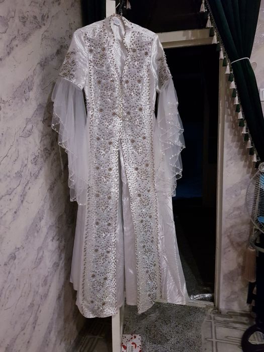 Ansambil bir marta kiyilgan yangidek 900min 500 400ga ham kelishuramz0