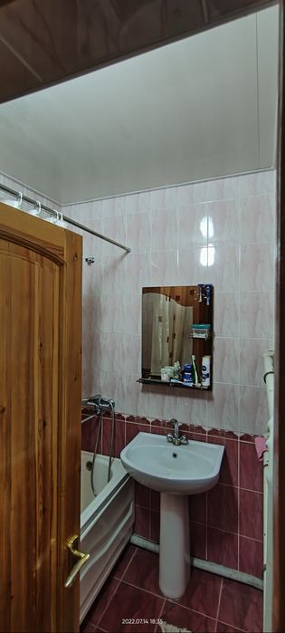 Ц-1 продается квартира 4/4/4 ряд с французского посольства