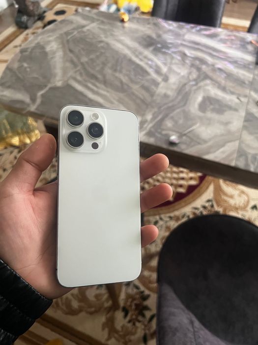 Айфон 15 про макс 256гб акб 86