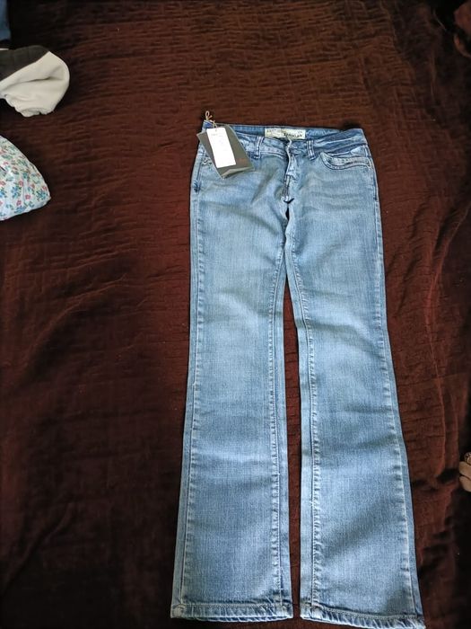 Джинсы и рубашка