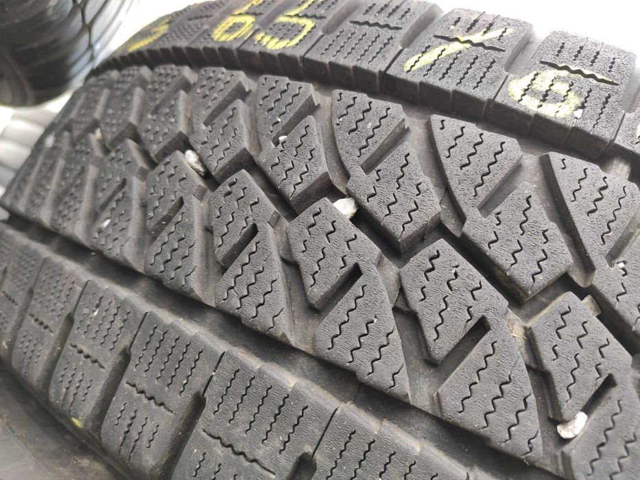 2бр Зимни гуми за бус 225 65 16 С - Bridgestone - DOT 2024