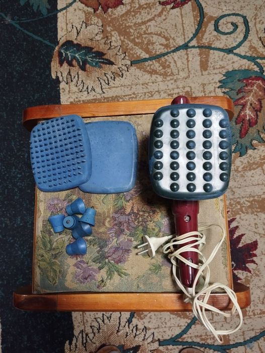 Вибромассажёр с насадками