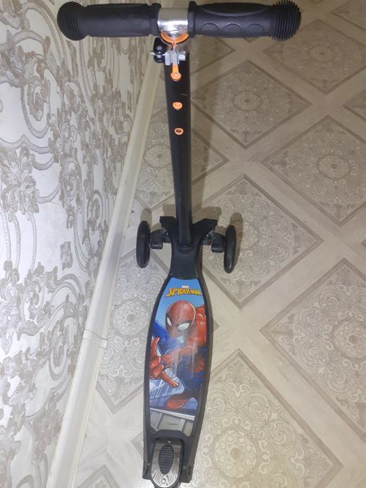 Продам самокат детский