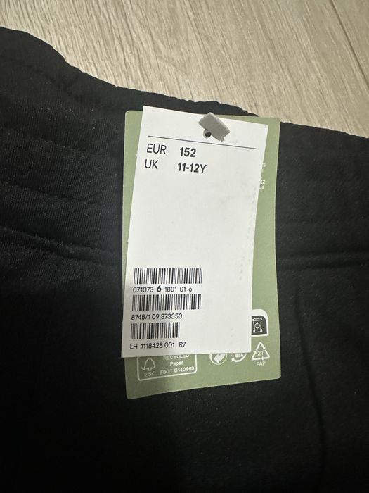 Vand pantaloni baiat