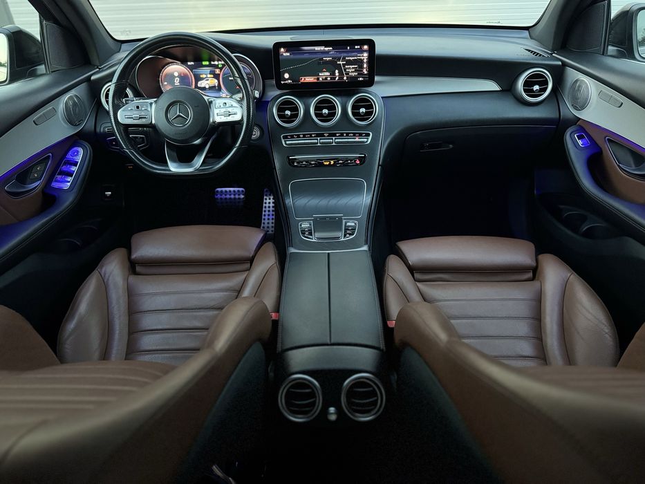 Mercedes-Benz GLC 300de Coupe AMG 4 Matic  Phev  -2021  MBUX LED Multibeam Trapa Cam360