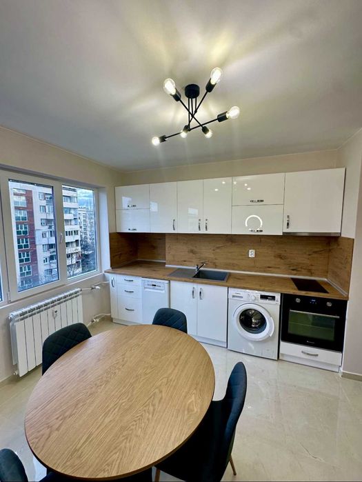 Двустаен Апартамент в Каменица 1