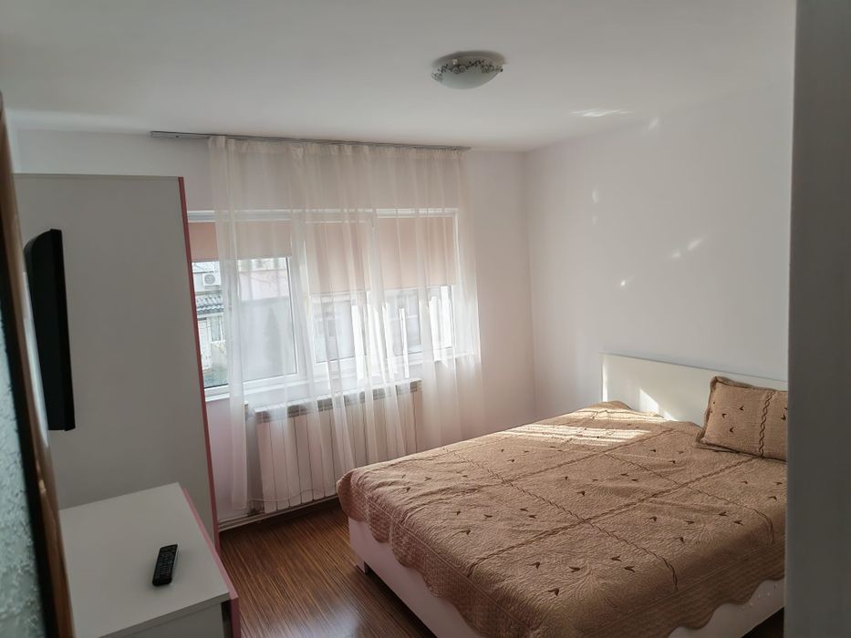 Apartament cu 2 camere de inchiriat
