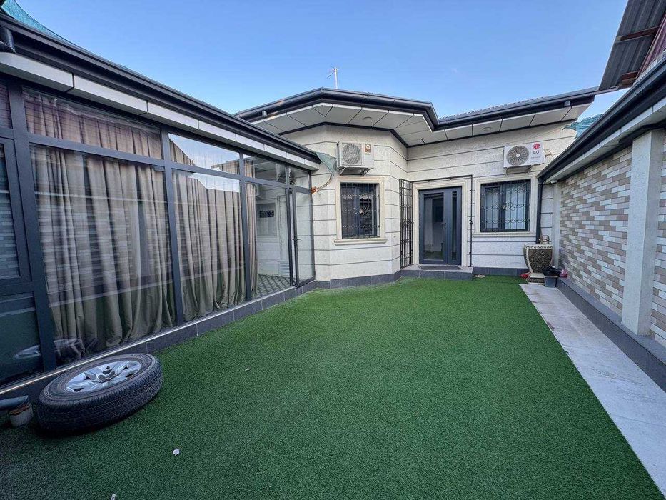 Yangixayot,Choshtepa mahallasi. 1.5sotihda 3xonali uy sotaman.1 kator.