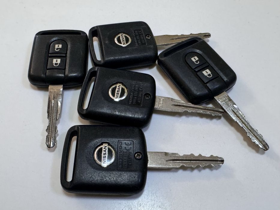 Ключ за Nissan  Micra Almera Primera Tino оригинален с 2бутона