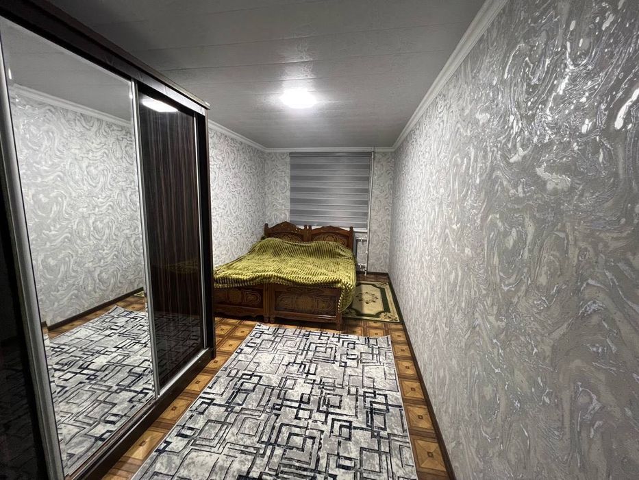 Сдается 2х комнатная квартира 
С обстановкой в горде Алмалыке