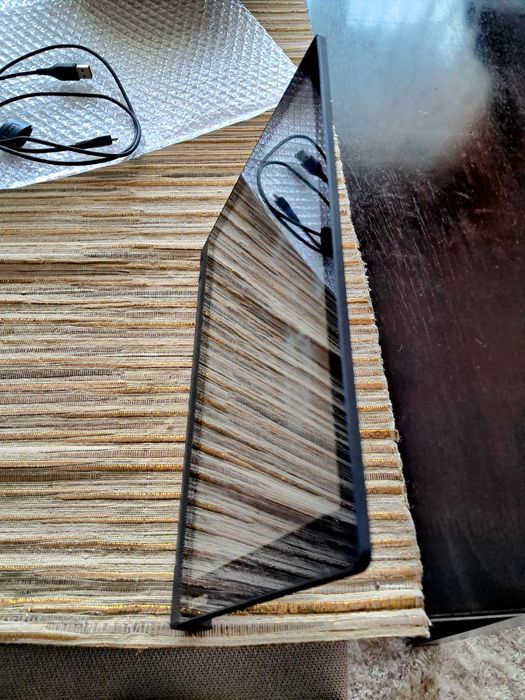 Продавам таблет .