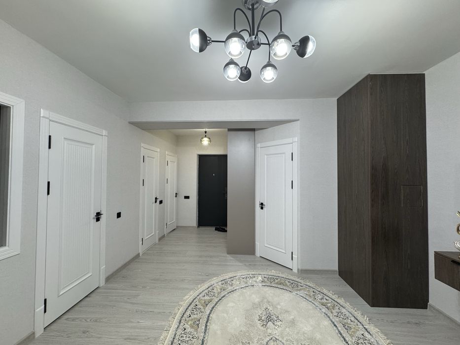 Квартира сотилади 56кв 3 хона килинган 10 этаж рохатда куругда