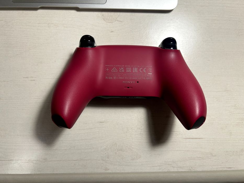 контроллер DualSense