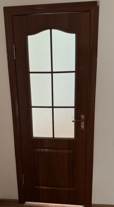 Есіктер сатылады.