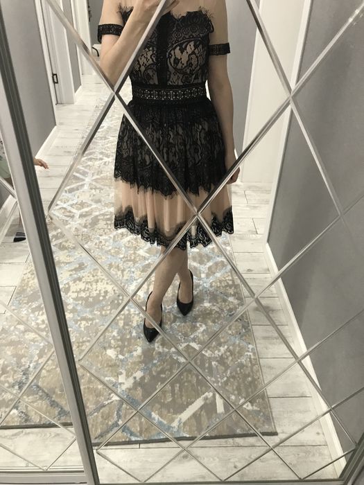 Продам платья по 4000