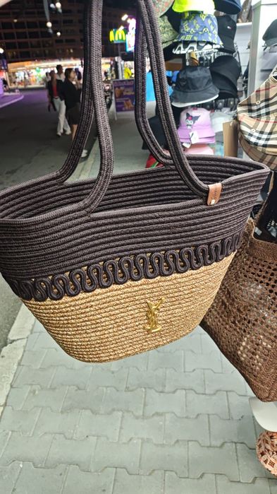 YSL плажна чанта