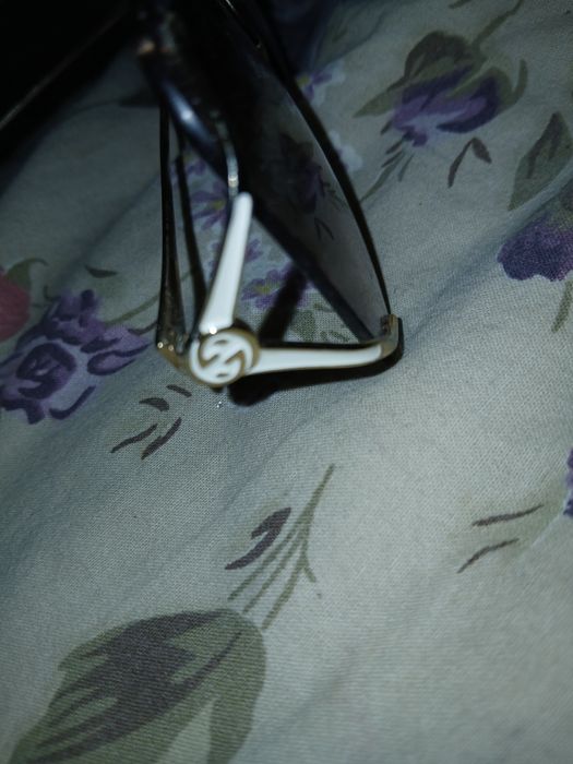 Ochelari gucci (nu sunt sparti)