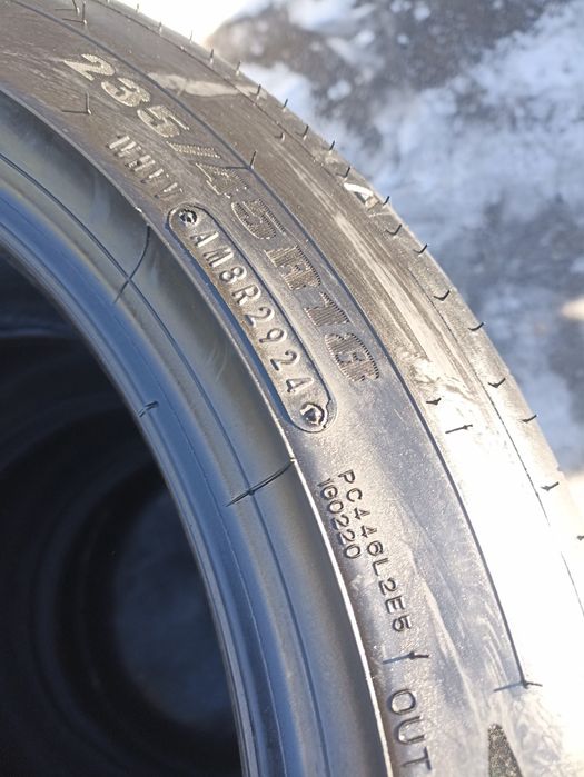 235/45/18 Dunlop летний комплект