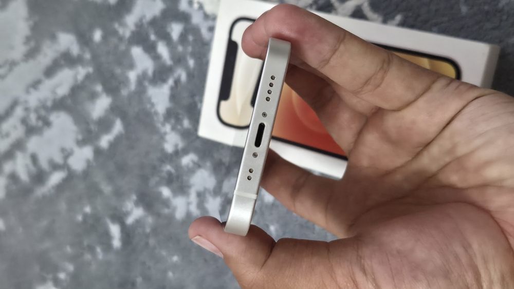 iPhone 12 mini В отличном состоянии