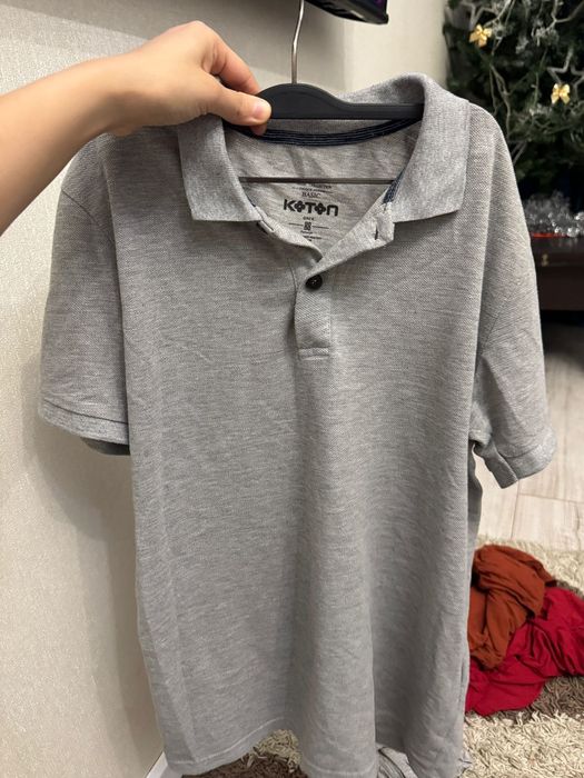 Футболки        .