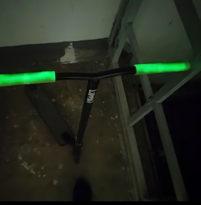 Трюковой самокат Limit