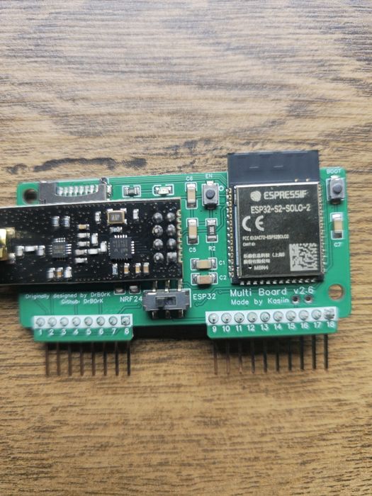 Flipper Zero Multiboard ESP32+NRF24
