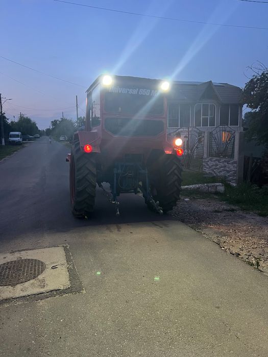Tractor u650’ Disc si plug