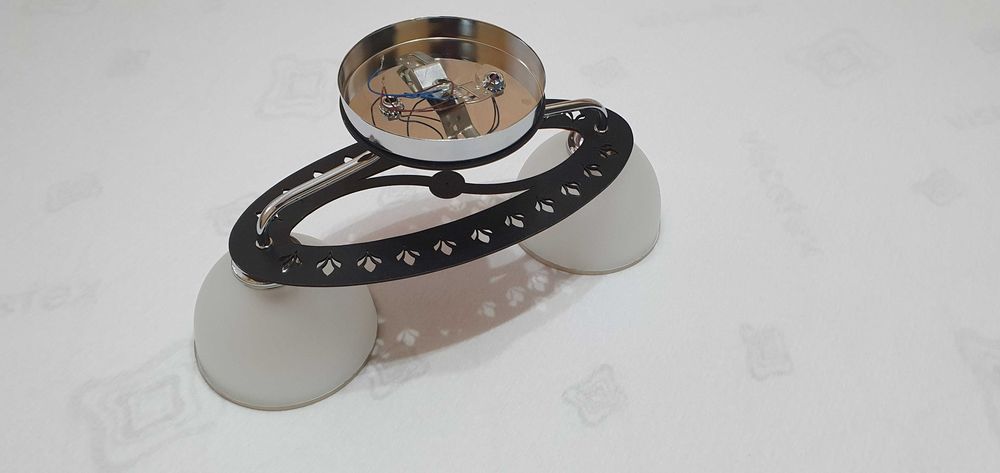 Lustră cu două becuri ,,Elegant''