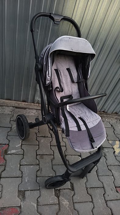 Продам коляску  ining baby