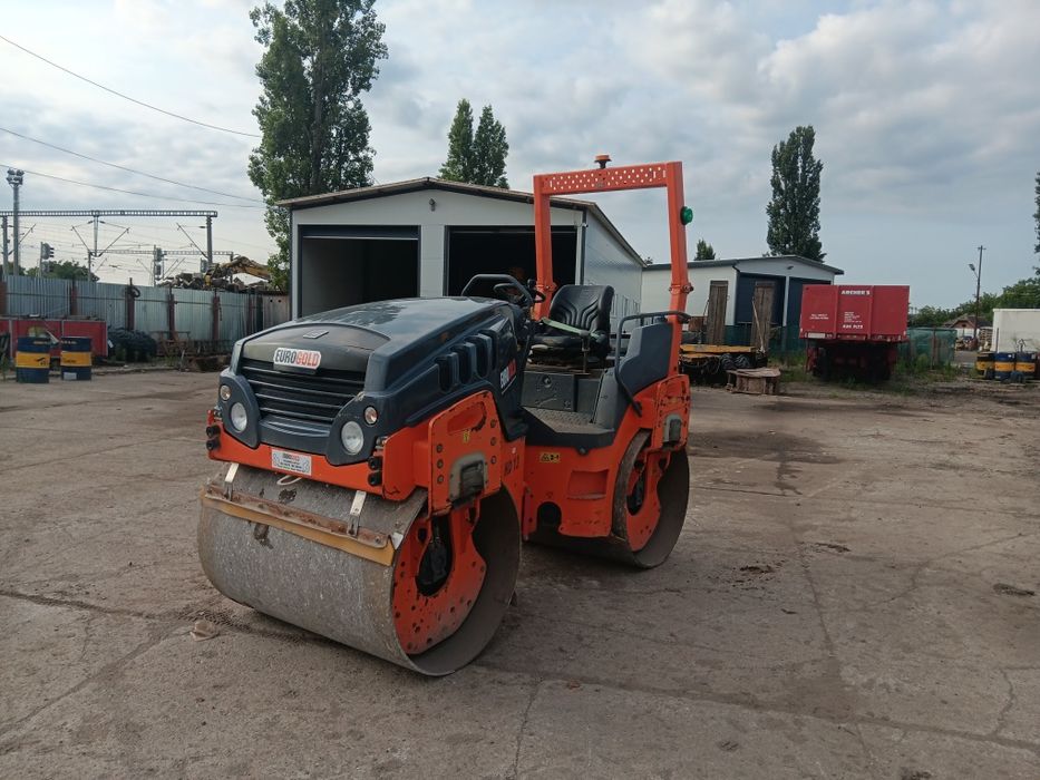 Vând cilindru compactor HAMM HD 13 VV